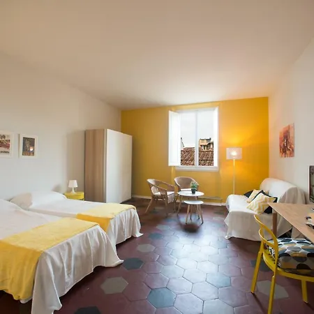 Oasis Casa de hóspedes 3*